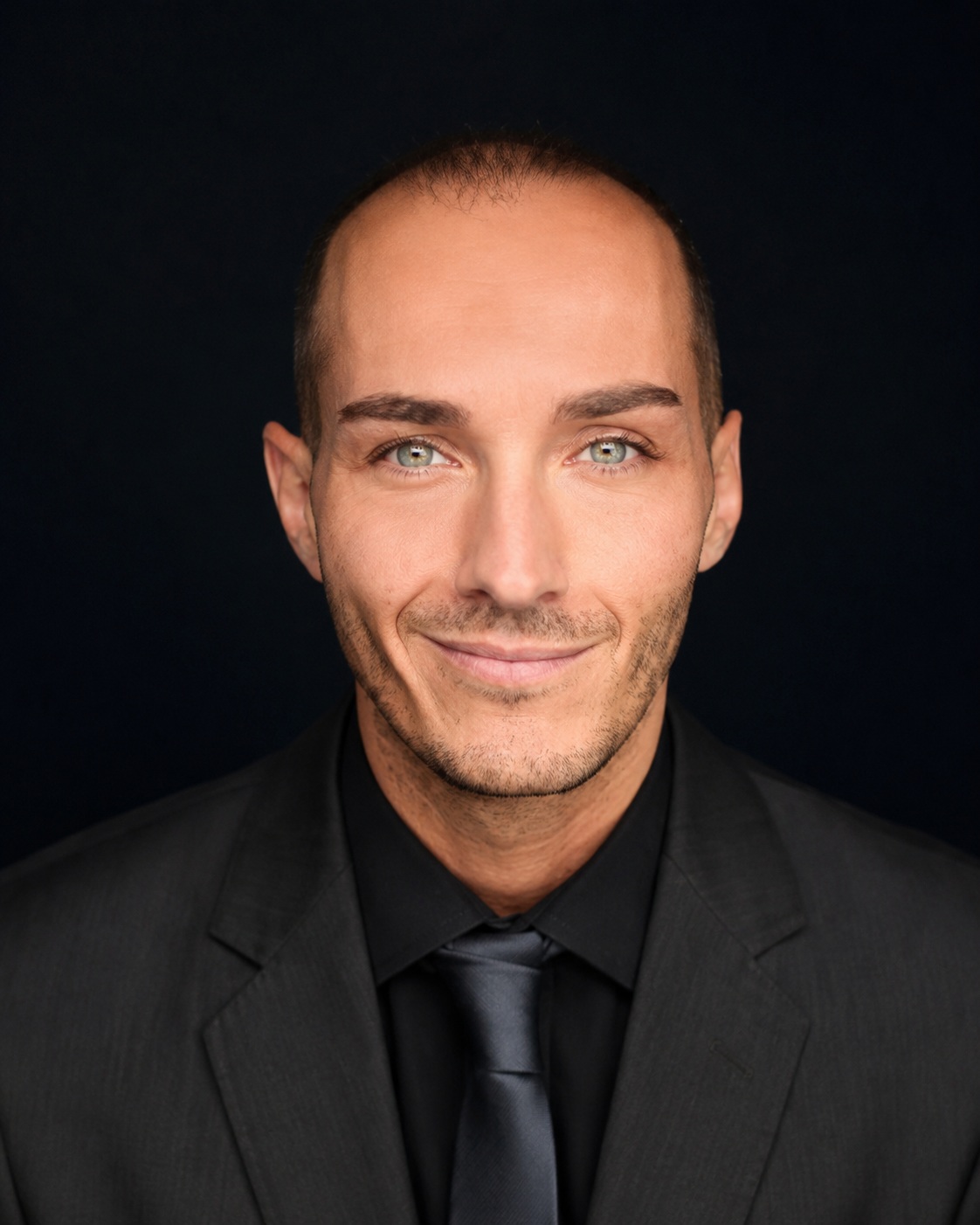 Portrait von Damian Lange